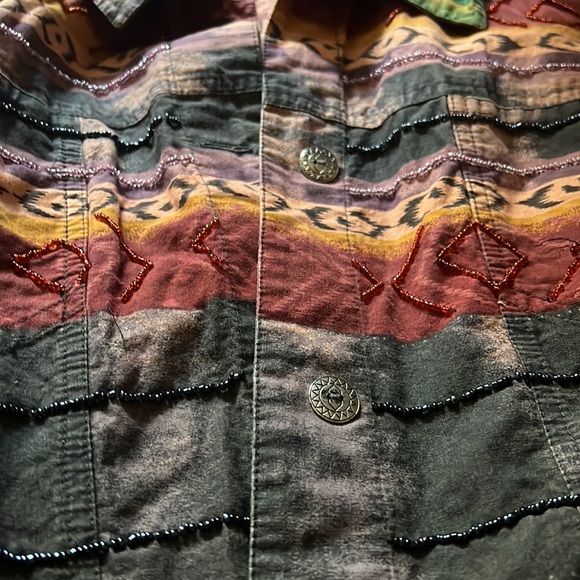 Women’s large funky button up - Picture 2 of 3